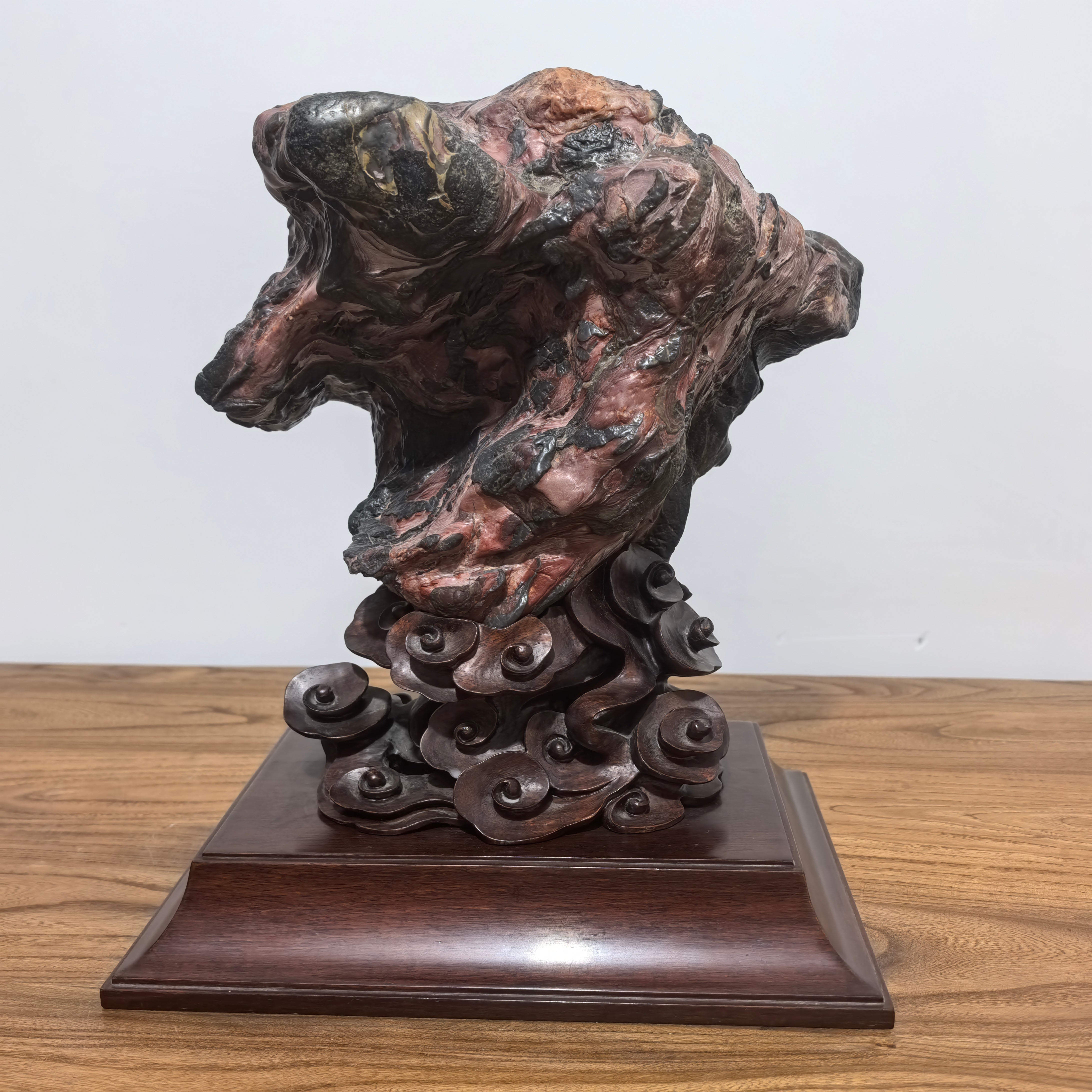 Lingbi Red Cricket Stone-Beautiful Sheep