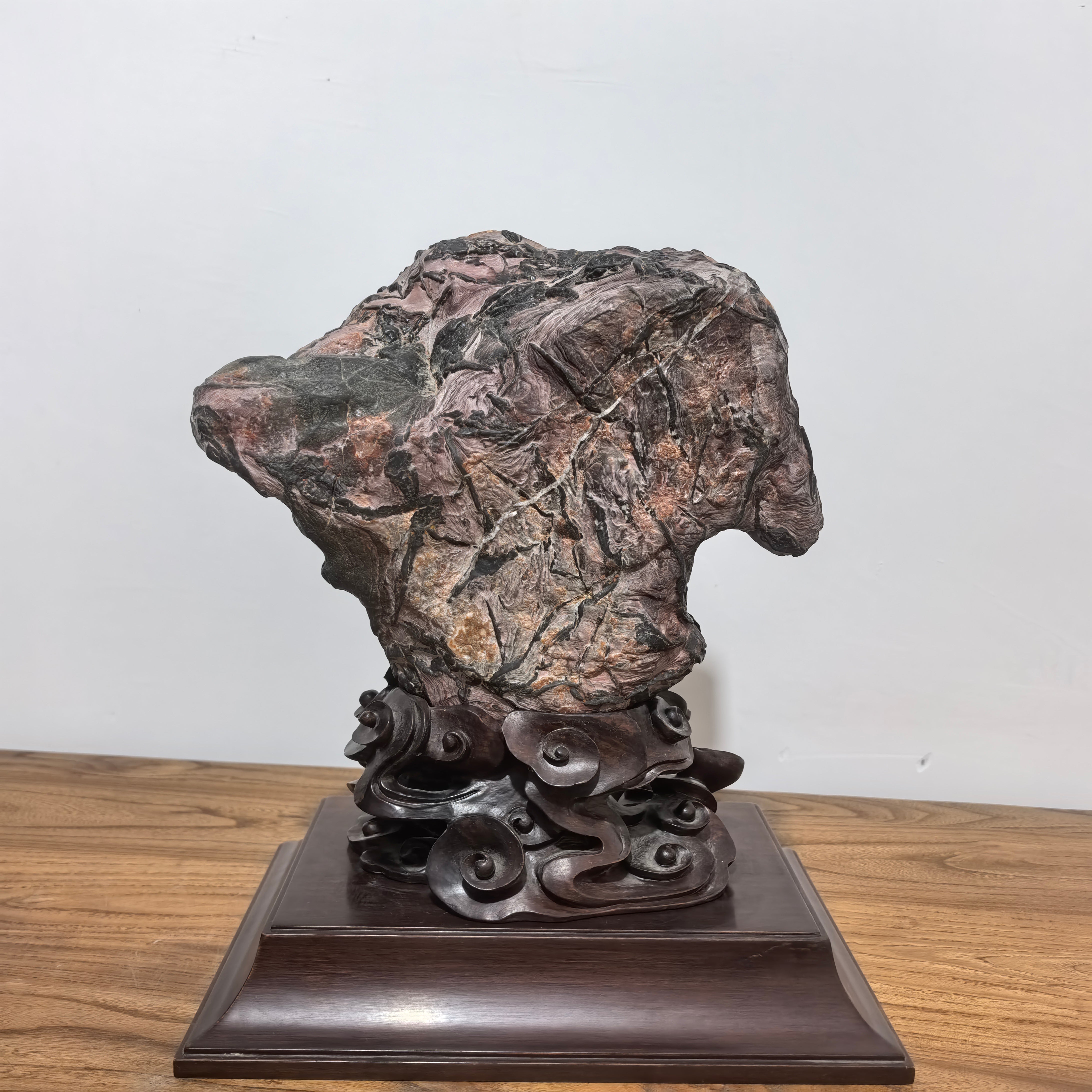 Lingbi Red Cricket Stone-Beautiful Sheep